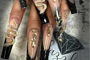 DAZZLE NAILS SALON image