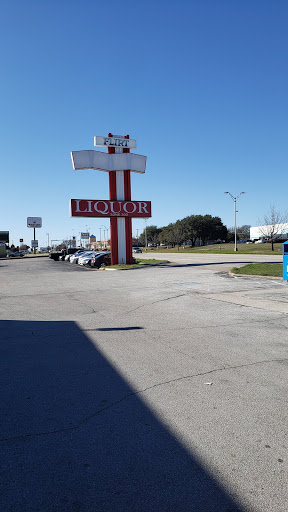 Liquor Store «Liquor Zone», reviews and photos, 3004 E Pioneer Pkwy #200, Arlington, TX 76010, USA