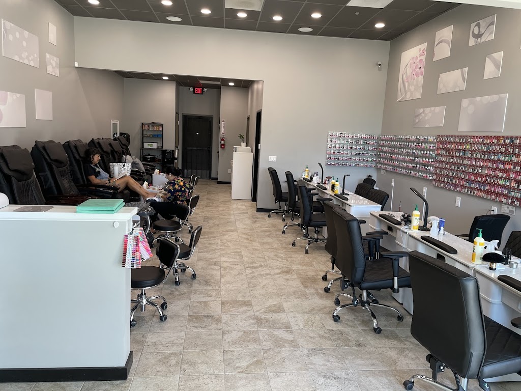 Lexi Nail Spa 95757