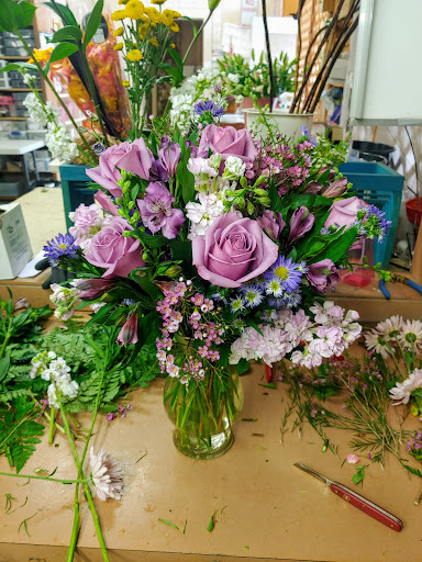 Florist «Olson Florist», reviews and photos, 499 Court St NE, Salem, OR 97301, USA