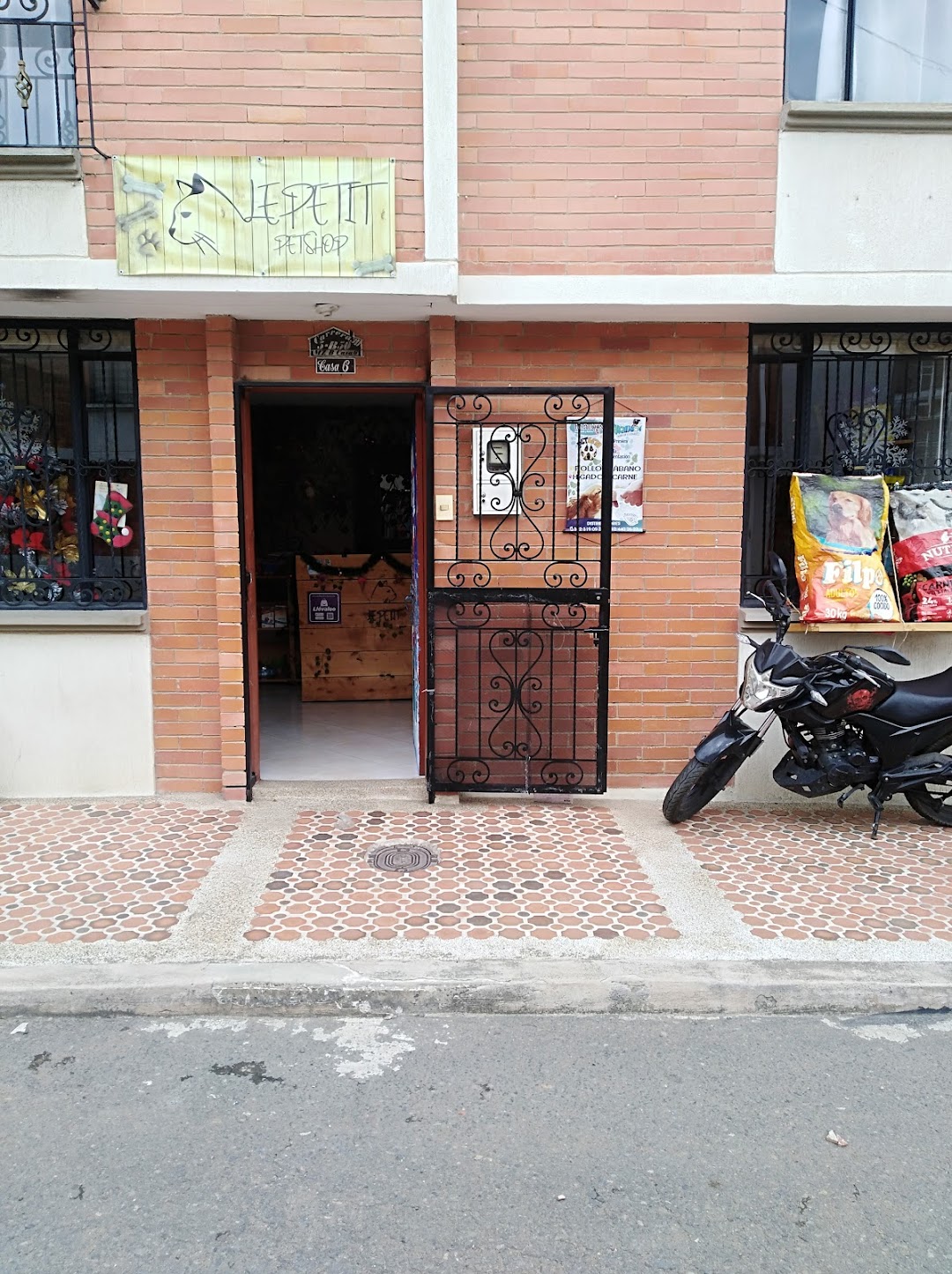 LE PETIT PET SHOP TIENDA PARA MASCOTAS