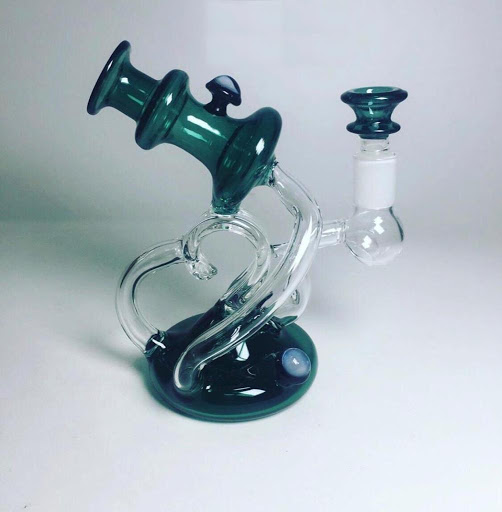 Vaporizer Store «Golden Smoke Shop», reviews and photos, 18601 Sherman Way, Reseda, CA 91335, USA