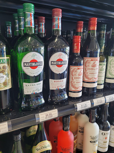 Liquor Store «Santiam Liquor Store», reviews and photos, 2530 Pacific Blvd SE, Albany, OR 97322, USA