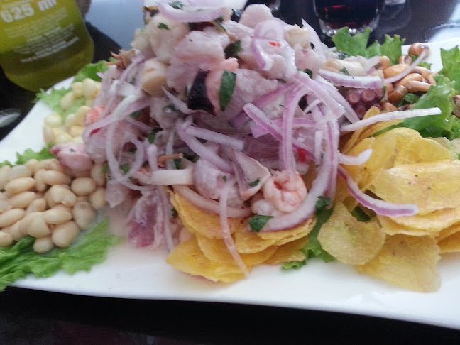 Los Delfines Paita - Restaurante