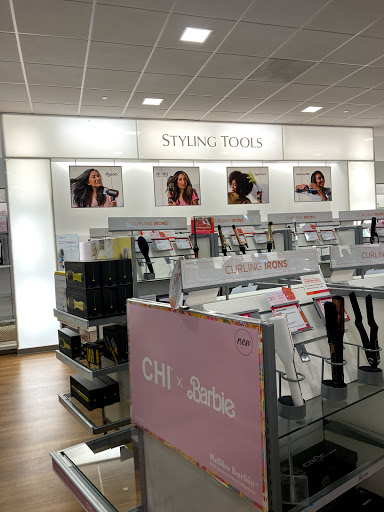 Hair Salon «Ulta Beauty», reviews and photos, 1513 Hawthorne Blvd, Redondo Beach, CA 90278, USA