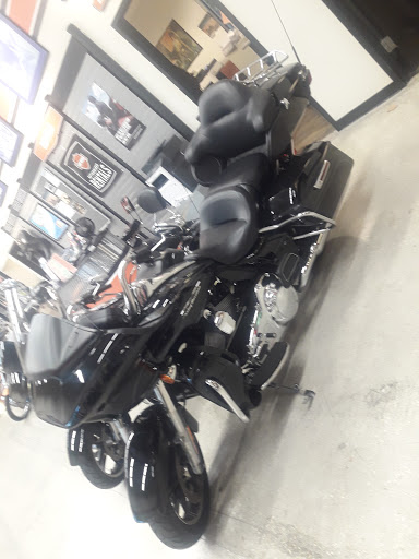 Harley-Davidson Dealer «Petersons Harley-Davidson South», reviews and photos