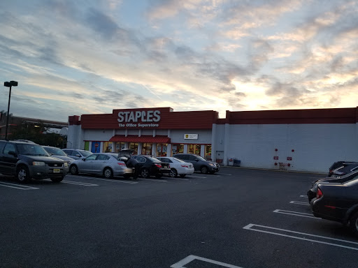 Office Supply Store «Staples», reviews and photos, 545 US-46, Totowa, NJ 07511, USA