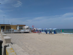Photo de Spiaggia di Torre San Gennaro zone des équipements