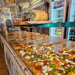 Photo n°3 de l'avis de suusuu. fait le 30/06/2023 à 21:45 sur le  La Focacciera Capri ( Porto ) à Capri