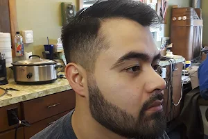 Larry's Barber & Style image
