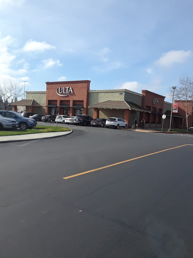 Hair Salon «Ulta Beauty», reviews and photos, 5927 Sunrise Blvd, Citrus Heights, CA 95610, USA