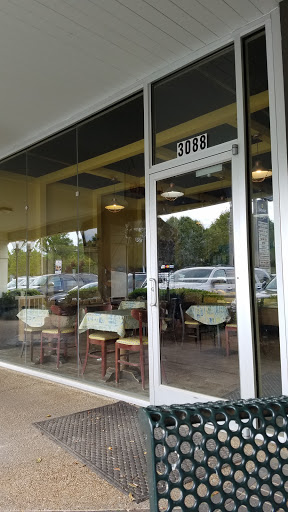 Restaurant «La Baguette French Bread and Pastry Shop», reviews and photos, 3088 Poplar Ave, Memphis, TN 38111, USA