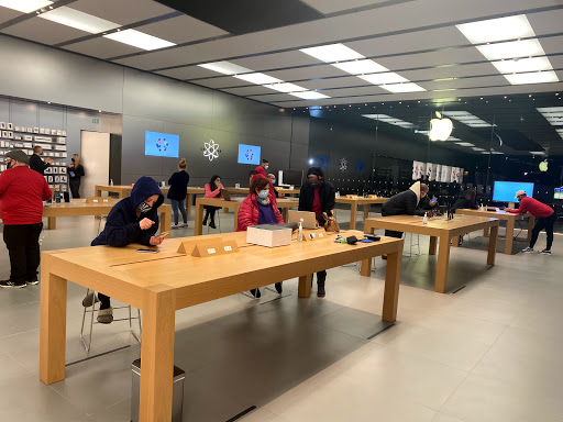 Computer Store «Apple Manhasset», reviews and photos, 1900 Northern Blvd, Manhasset, NY 11030, USA