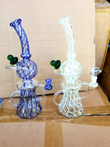 Tobacco Shop «3M Smoke Shop», reviews and photos, 644 W Chapman Ave, Placentia, CA 92870, USA