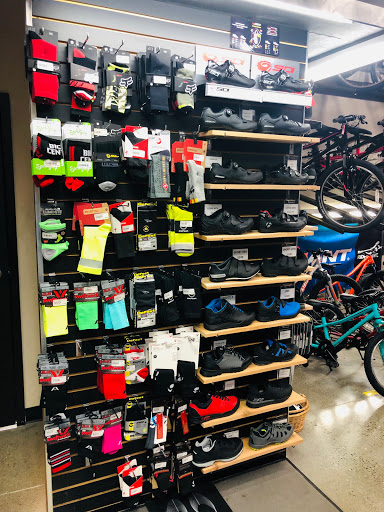 Bicycle Store «Bicycle Centres of Everett», reviews and photos, 4707 Evergreen Way, Everett, WA 98203, USA