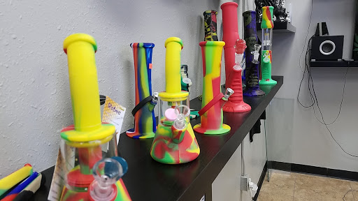 Vaporizer Store «Lil Buddha Vapor & Smoke Shop», reviews and photos, 6916 Big Bend Rd, Gibsonton, FL 33534, USA