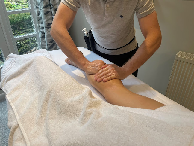 Sanctuary Massage Cornwall - Massage therapist