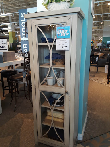 Furniture Store «Art Van Furniture - Downers Grove», reviews and photos, 1021 Butterfield Rd, Downers Grove, IL 60515, USA