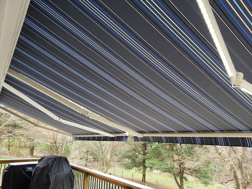 custom blinds and retractable awnings