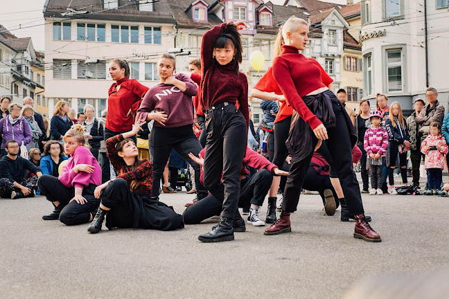 Kommentare und Rezensionen über Step & Clap Tanzschule St. Gallen
