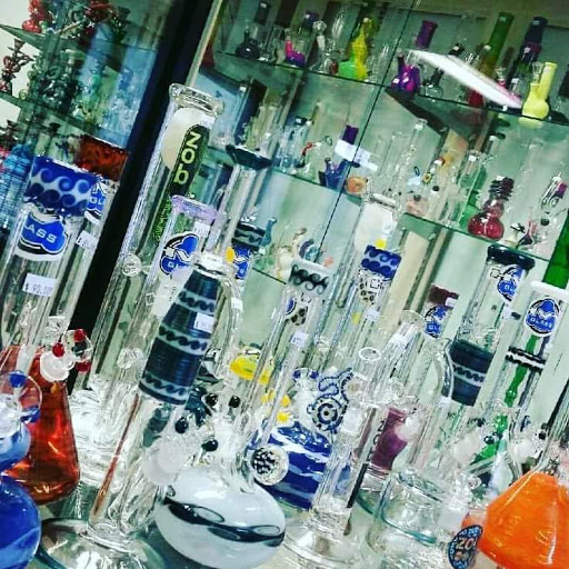 Tobacco Shop «Lightz Up Smoke Shop», reviews and photos, 660 Mantoloking Rd, Brick, NJ 08723, USA