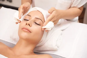 Facials Acne Clinic and United Nations image
