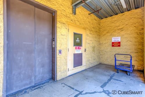 Self-Storage Facility «CubeSmart Self Storage», reviews and photos, 3915 Green River Rd, Corona, CA 92880, USA