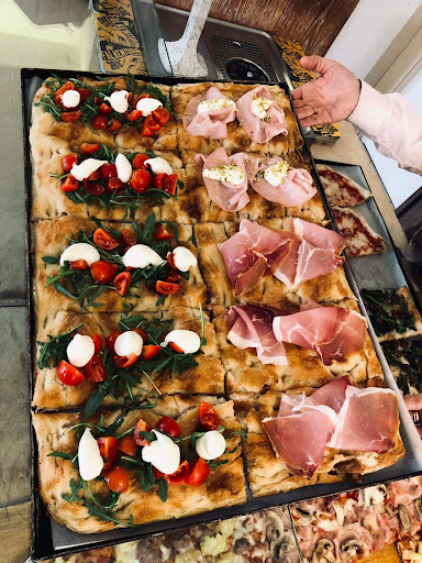 Cla e Fe Buono Come Il Pane in Senigallia, Provincia di Ancona