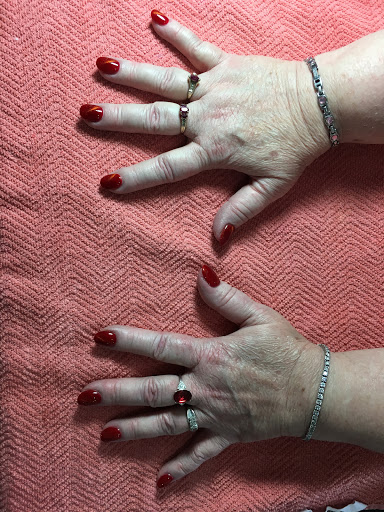 Nail Salon «VIP Nails & Spa Beauty Salon», reviews and photos, 1931 S Hurstbourne Pkwy, Louisville, KY 40220, USA