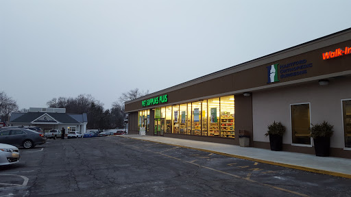 Pet Supply Store «Pet Supplies Plus», reviews and photos, 283 Middle Turnpike W, Manchester, CT 06040, USA