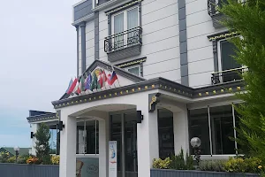 Hotel Fengo image