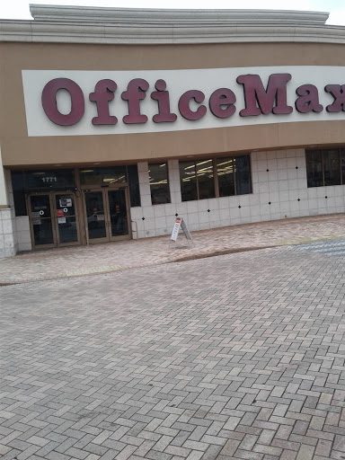 Office Supply Store «OfficeMax», reviews and photos, 1771 E Hallandale Beach Blvd, Hallandale Beach, FL 33009, USA