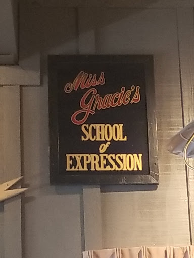 American Restaurant «Cracker Barrel Old Country Store», reviews and photos, 4700 Portsmouth Blvd, Chesapeake, VA 23321, USA