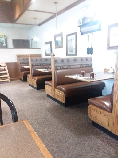 Truck Stop «Pioneer Villa Truck Plaza Inc», reviews and photos, 33180 OR-228, Halsey, OR 97348, USA