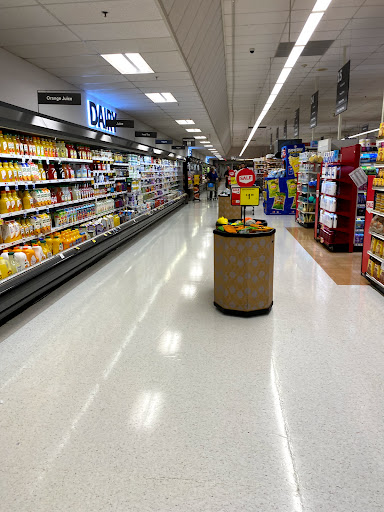 Grocery Store «Stop & Shop», reviews and photos, 154 Westchester Ave, White Plains, NY 10604, USA