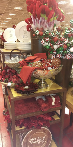 Home Goods Store «Pier 1 Imports», reviews and photos, 4410 Mitchellville Rd, Bowie, MD 20716, USA