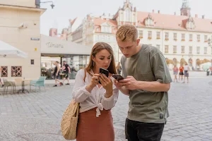 Moonstreet - plenerowy escape room Kraków image