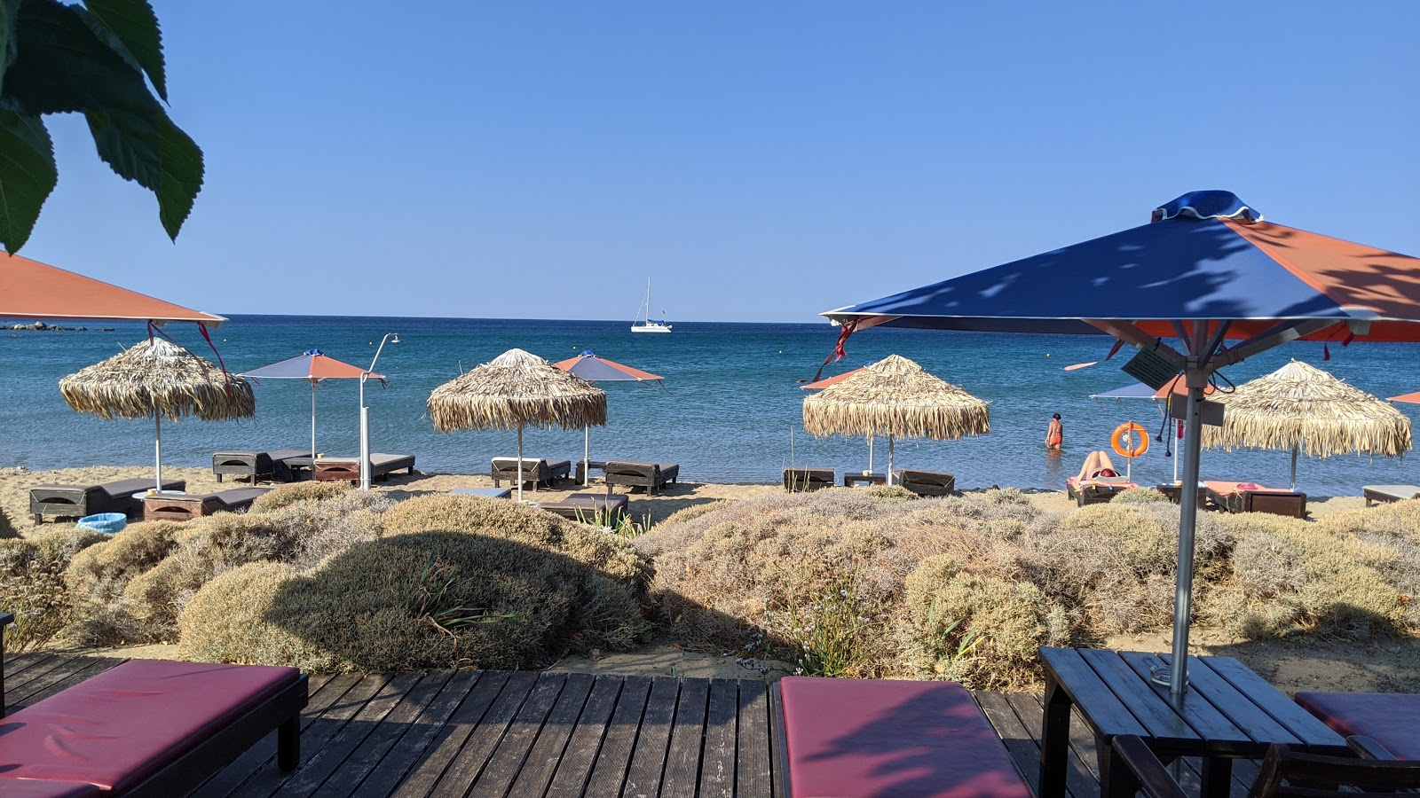 Foto van Agios Ioannis beach en de nederzetting