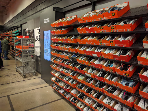Sporting Goods Store «Nike Factory Store», reviews and photos, 5050 Factory Shops Blvd #905, Castle Rock, CO 80108, USA