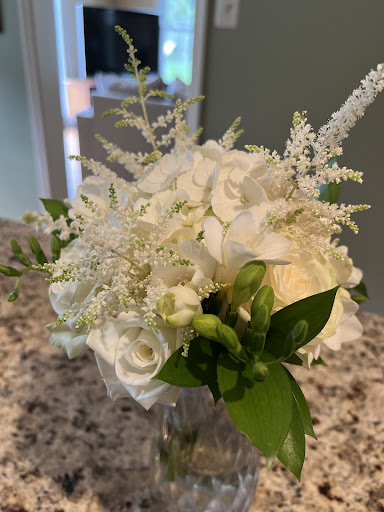 Florist «Flowers By Lestyle 25», reviews and photos, 674 Unionville Rd #102, Kennett Square, PA 19348, USA