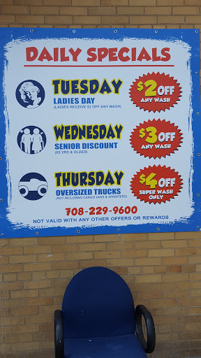 Car Wash «E Z Clean Hand Car Wash Inc», reviews and photos, 5606 95th St, Oak Lawn, IL 60453, USA