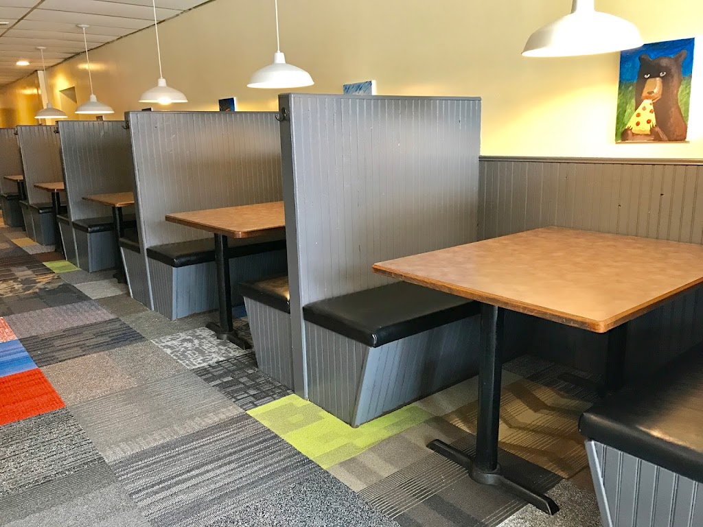 Ravishing Rick’s Pizza and Taco Bar 44090