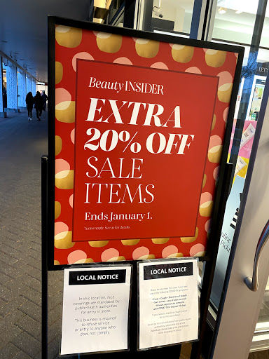 Cosmetics Store «SEPHORA», reviews and photos, 5 Woodfield Mall, Schaumburg, IL 60173, USA