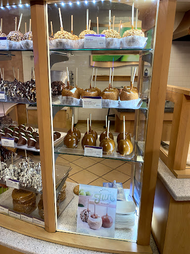 Chocolate Shop «Rocky Mountain Chocolate», reviews and photos, 522 River Walk St, San Antonio, TX 78205, USA