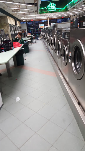 Laundromat «LAUNDRY PALACE», reviews and photos, 2008 New York Ave, Huntington Station, NY 11746, USA