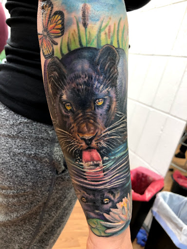 Explore rip mom tattoo ideas, creative tattoo ideas in Sarasota, available at SEVEN SINS Tattoo Studio