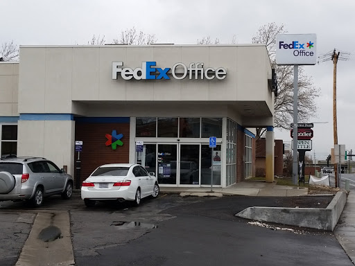 Print Shop «FedEx Office Print & Ship Center», reviews and photos, 521 W 500 S, Bountiful, UT 84010, USA