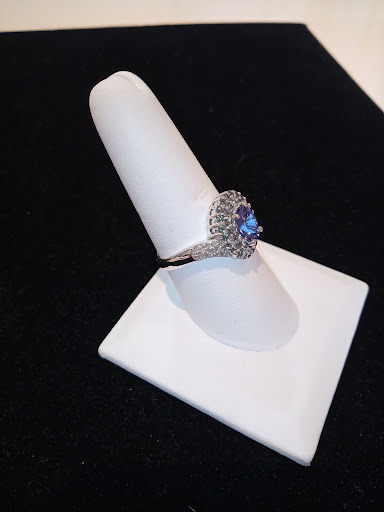 Jewelry Store «Romantica Jewelers», reviews and photos, 3104 Oakland Dr, Kalamazoo, MI 49008, USA