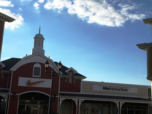 Clothing Store «Nike Factory Store», reviews and photos, 2200 Tanger Blvd #735, Washington, PA 15301, USA