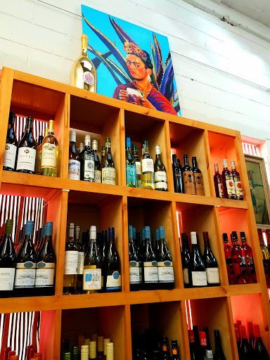 Liquor Store «Pig Liquors», reviews and photos, 519 S Presa St, San Antonio, TX 78205, USA